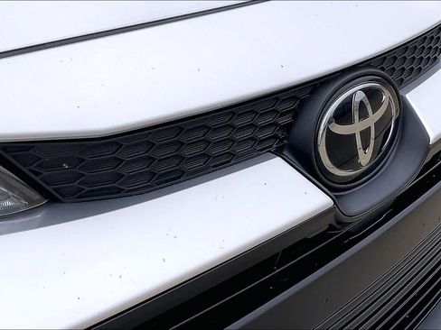 Used 2025 Toyota Corolla LE image 31