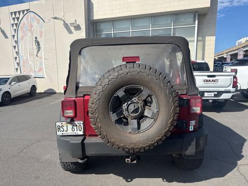 Used 2012 Jeep Wrangler Unlimited Sport w/ Connectivity Group image 5