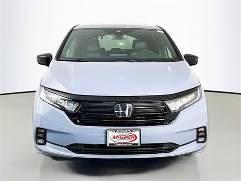 Used 2023 Honda Odyssey Sport image 17
