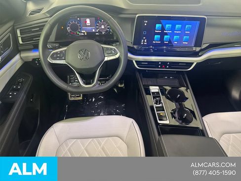 Used 2026 Volkswagen Atlas Cross Sport SEL Premium R-Line AWD/4WD image 25