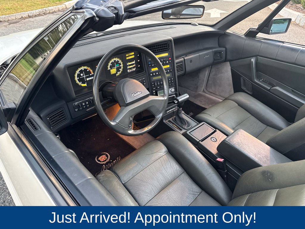 Used 1989 Cadillac Allante FWD image 8