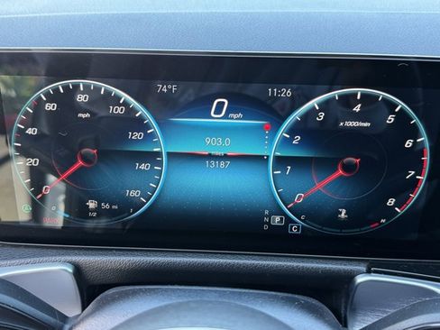 Used 2022 Mercedes-Benz GLB 250 image 25