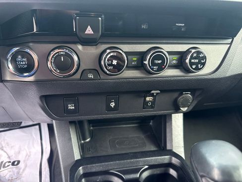 Used 2017 Toyota Tacoma TRD Off-Road w/ Tow Package image 26