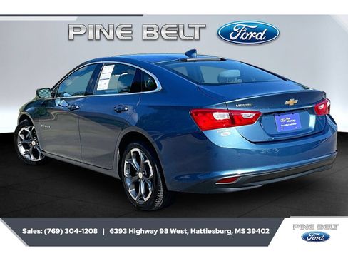 Used 2024 Chevrolet Malibu LT FWD image 2