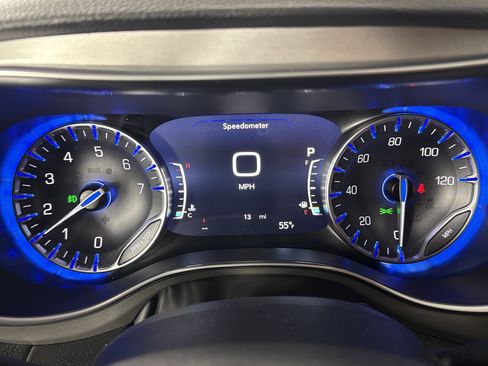 New 2026 Chrysler Pacifica Pinnacle AWD/4WD image 19