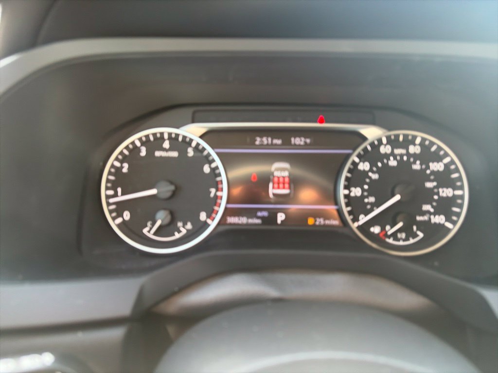 Used 2025 Nissan Pathfinder S AWD/4WD image 20