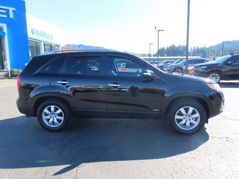 Used 2012 Kia Sorento LX AWD/4WD image 9