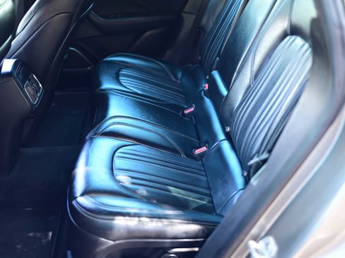 Used 2017 Maserati Levante S image 14