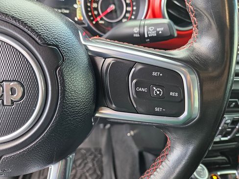 Used 2020 Jeep Gladiator Rubicon AWD/4WD image 21