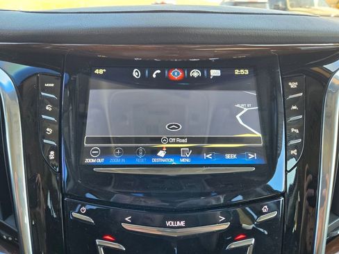 Used 2018 Cadillac Escalade ESV Premium Luxury AWD/4WD image 24