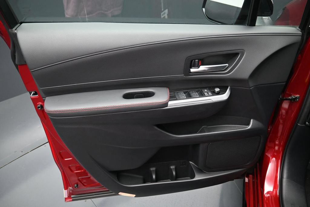 Used 2026 Toyota Sienna XSE AWD/4WD image 11