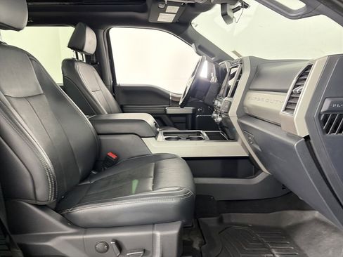 Used 2022 Ford F350 Lariat w/ Lariat Ultimate Package image 31