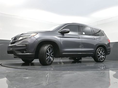 Used 2019 Honda Pilot Touring image 32