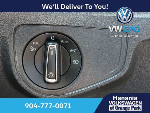 Certified 2023 Volkswagen Atlas SE w/ Black Wheel Package FWD image 27
