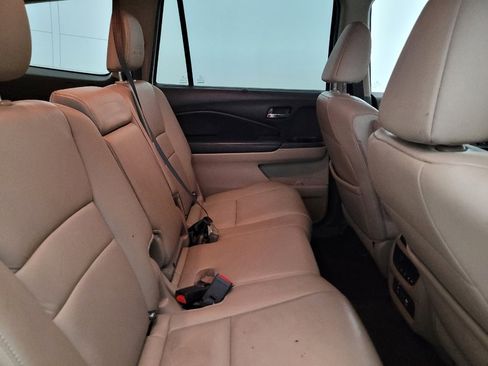 Used 2016 Honda Pilot Touring image 19