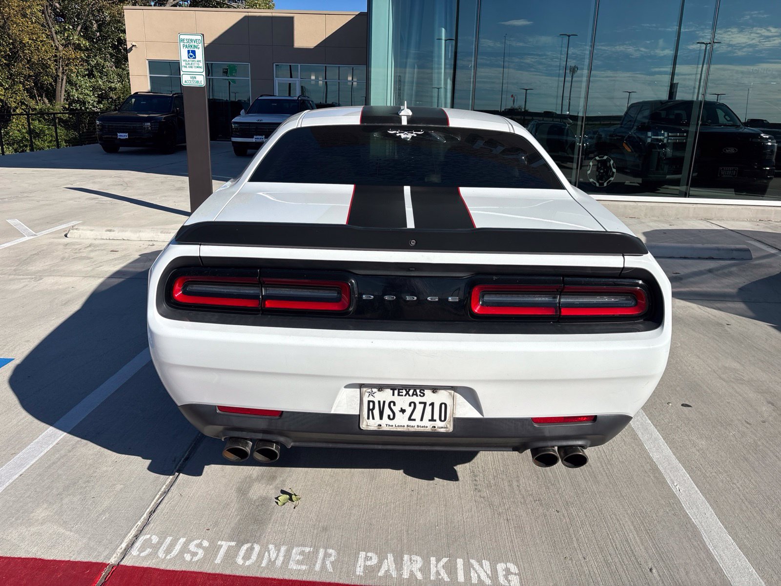 Used 2016 Dodge Challenger SXT w/ Blacktop Package RWD image 6