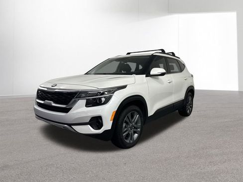 Used 2021 Kia Seltos S FWD image 2