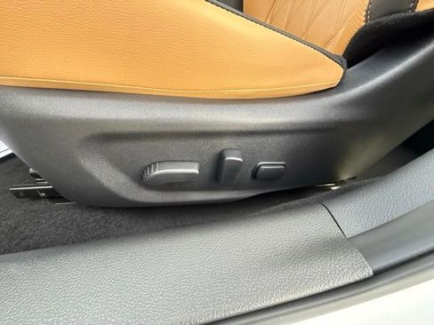 New 2025 Nissan Sentra SV w/ SV Premium Package image 13