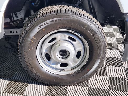 New 2026 Ford F250 XL w/ FX4 Off-Road Package image 10