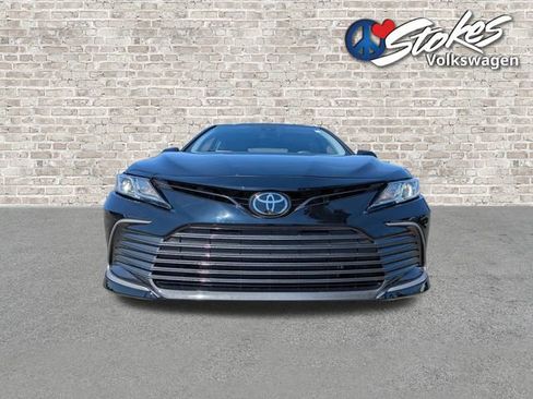 Used 2022 Toyota Camry LE FWD image 10