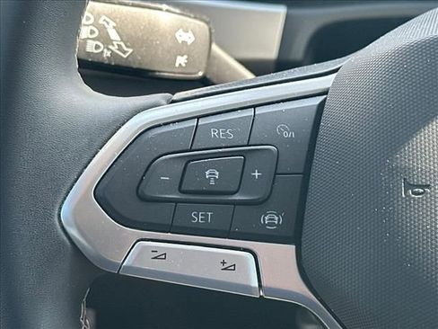 Used 2023 Volkswagen Atlas SE w/ Panoramic Sunroof Package FWD image 26