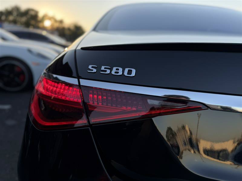 Used 2021 Mercedes-Benz S 580 4MATIC Sedan image 6