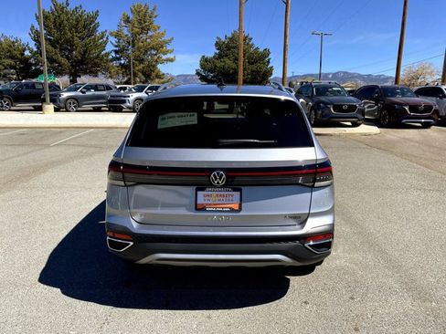 New 2026 Volkswagen Taos SE AWD/4WD image 47