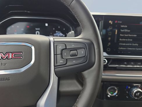 Used 2023 GMC Sierra 1500 SLT AWD/4WD image 21