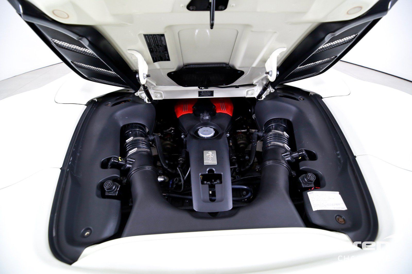 Used 2018 Ferrari 488 Spider RWD image 23