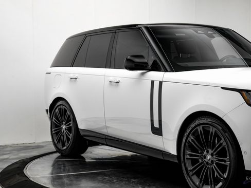 Used 2024 Land Rover Range Rover SE image 21