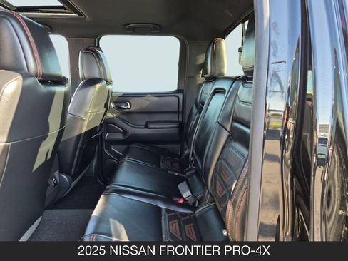 Certified 2025 Nissan Frontier PRO-4X w/ Pro Premium Package AWD/4WD image 17