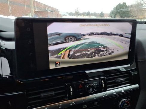 New 2026 Nissan Pathfinder SV image 10