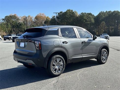 New 2026 Nissan Kicks S image 2