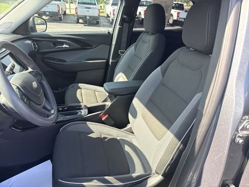 Used 2021 Chevrolet TrailBlazer LT w/ Convenience Package FWD image 15