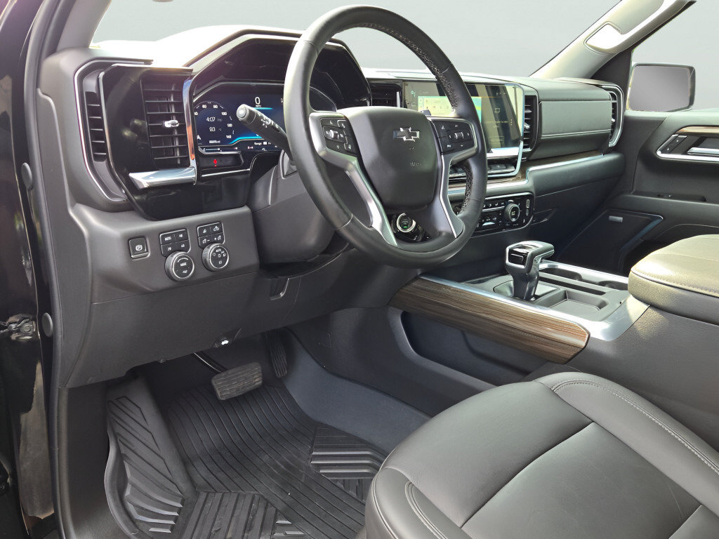 Certified 2024 Chevrolet Silverado 1500 LT Trail Boss w/ Convenience Package II AWD/4WD image 25