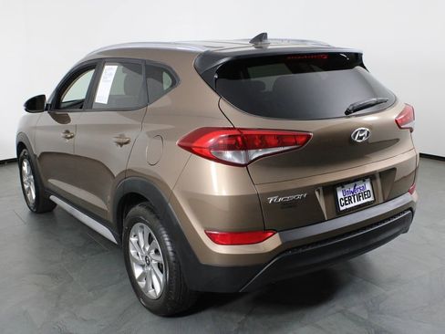 Used 2017 Hyundai Tucson SE Plus FWD image 3