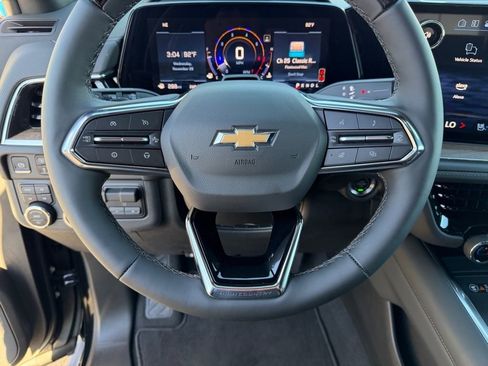 New 2025 Chevrolet Suburban High Country image 11