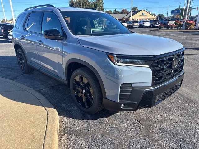 New 2026 Honda Pilot Black Edition image 9