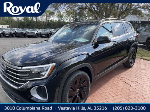 New 2026 Volkswagen Atlas SE FWD image 1