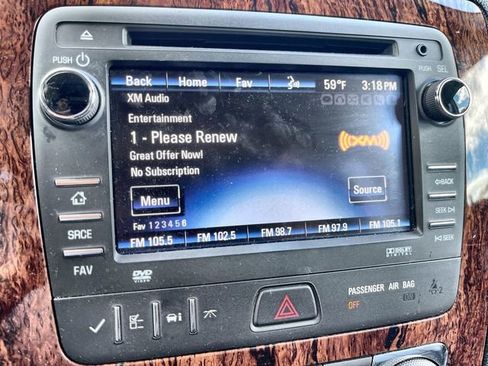 Used 2013 Chevrolet Traverse LTZ image 13