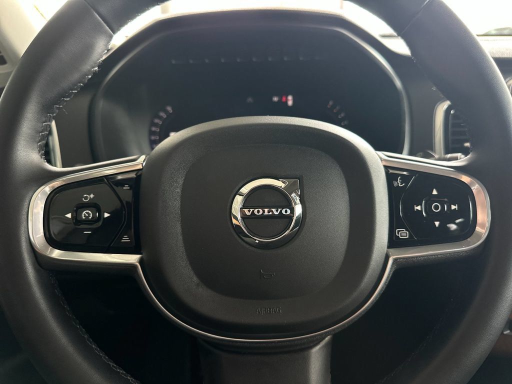 Certified 2023 Volvo XC90 B6 Plus w/ Protection Package Premier AWD/4WD image 24