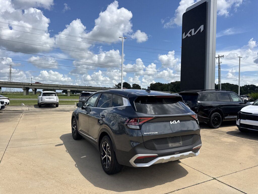 Certified 2024 Kia Sportage EX FWD image 22