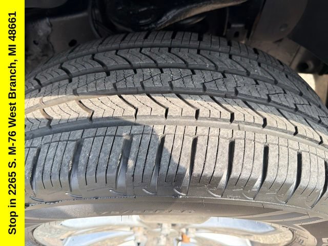 Used 2014 Ford F150 FX4 w/ Equipment Group 402A Luxury AWD/4WD image 13