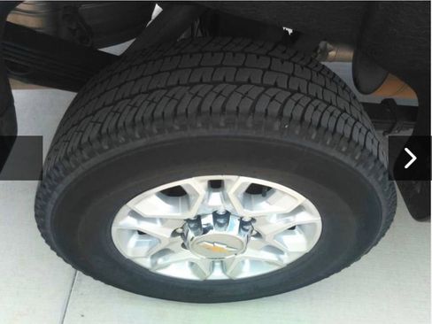 Used 2024 Chevrolet Silverado 2500 LT w/ Texas Edition AWD/4WD image 10