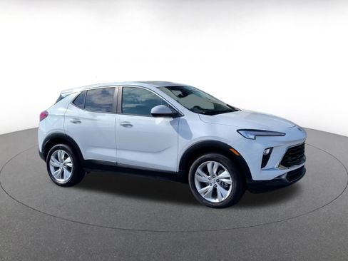 Used 2025 Buick Encore GX Preferred image 2