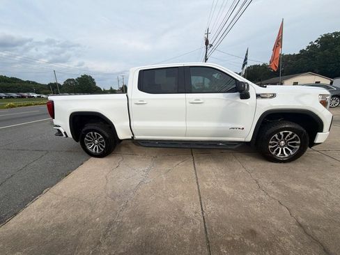 Used 2019 GMC Sierra 1500 AT4 w/ Technology Package AWD/4WD image 14