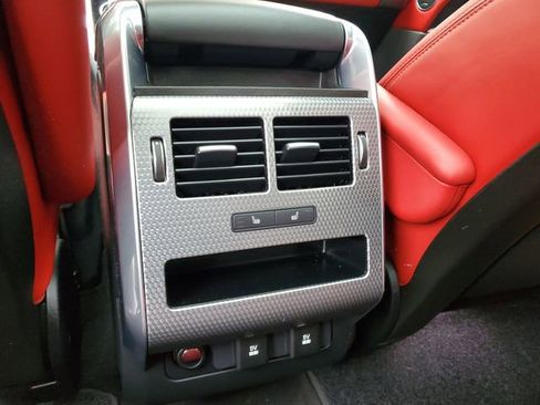 Used 2020 Land Rover Range Rover Sport HSE Dynamic image 13