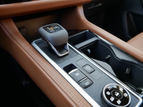 Certified 2024 Nissan Pathfinder Platinum w/ Cargo Package image 24