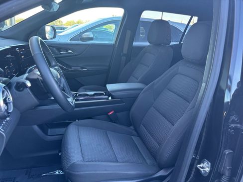 Used 2025 Chevrolet Equinox LT image 35