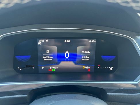 Used 2022 Volkswagen Tiguan SE image 13